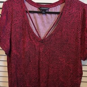 Rock & Republic Red Short Sleeve T-Shirt Blouse